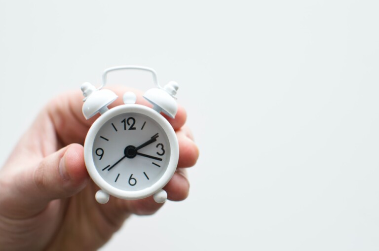 Professional financial advice on breaking detrimental habits for optimal financial growth and security.