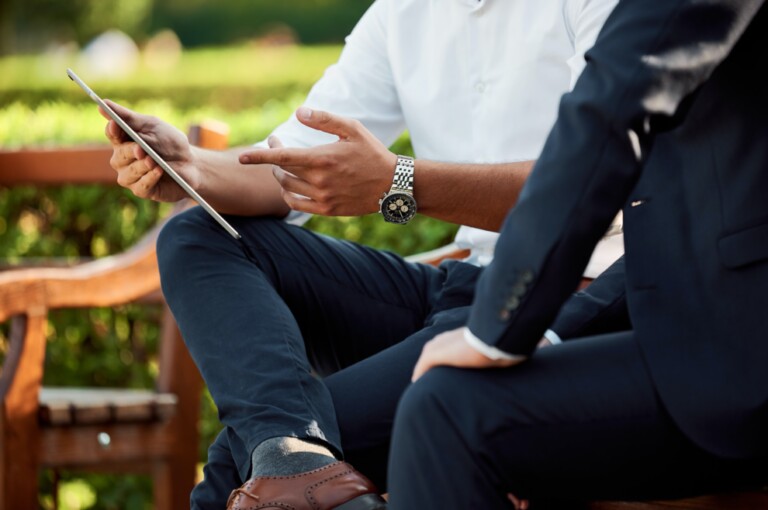 Should You Go It Alone or Seek Expert Advice When Buying Insurance in Singapore?